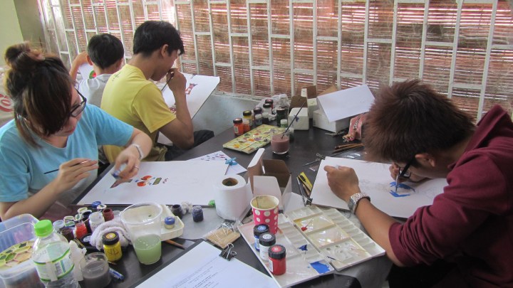 thi trang tri mau 2013 lop ve OS 3