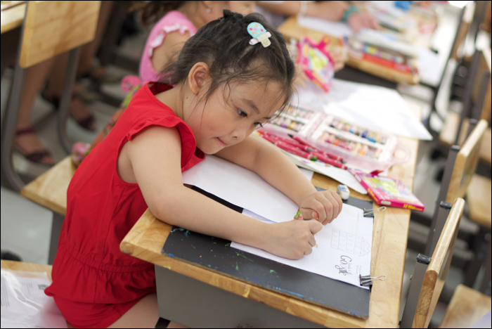 Các em tham gia thi Doodle 4 Google